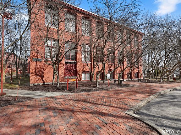 2nd image of 839 Main Street #40