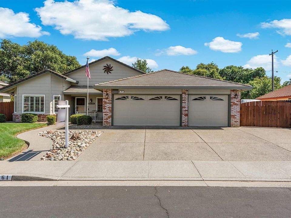 1st image of 561 Shady Glen Avenue