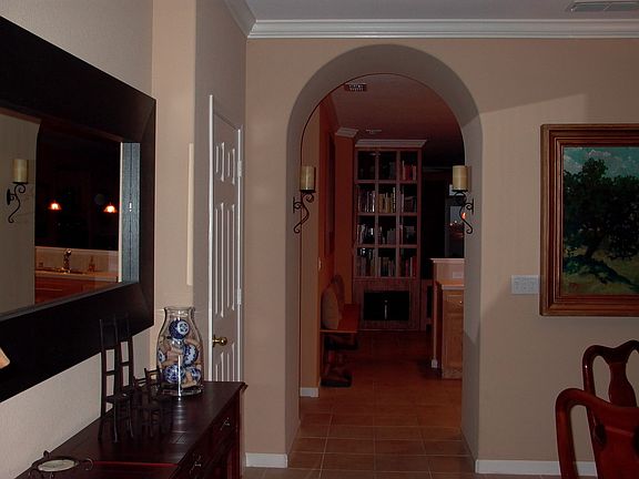 arched walk way, crownmolding