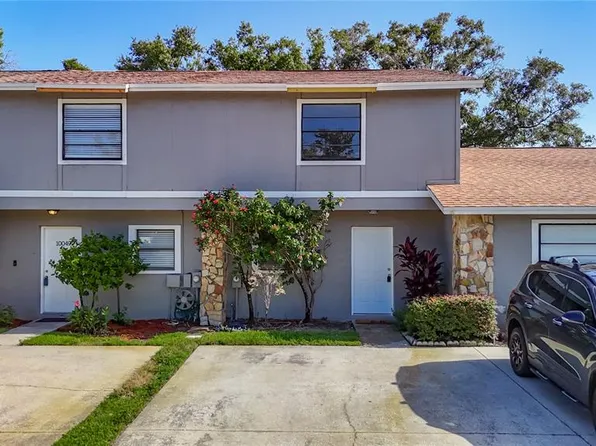 10047 Lake Oak Cir, Tampa, FL 33624