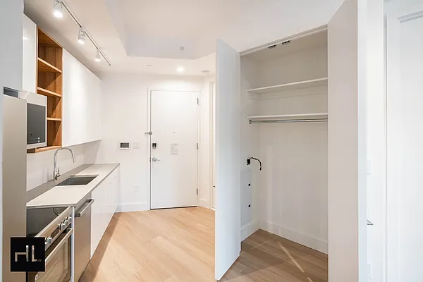 Rented by Highline Residential | media 155