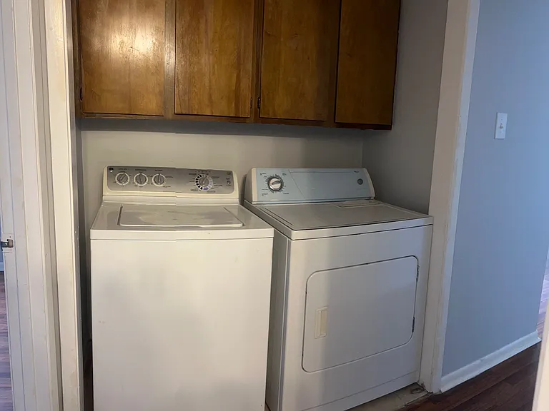 8517 Hearth Dr #4 — Photo 13