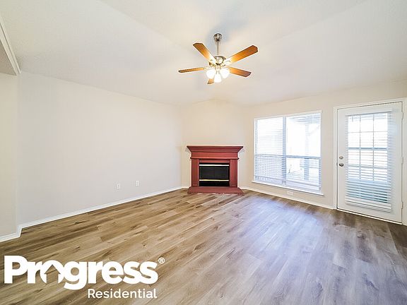 4th image of 2401 Yorba Linda Dr