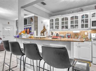 770 SE 4th Pl, Hialeah, FL 33010