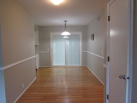 5th image of 3208 Highland Cir