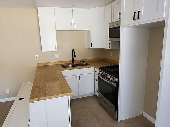 2nd image of 10037 Samoa Ave #4