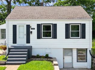 3425 Saint Williams Ln, Saint Ann, MO 63074