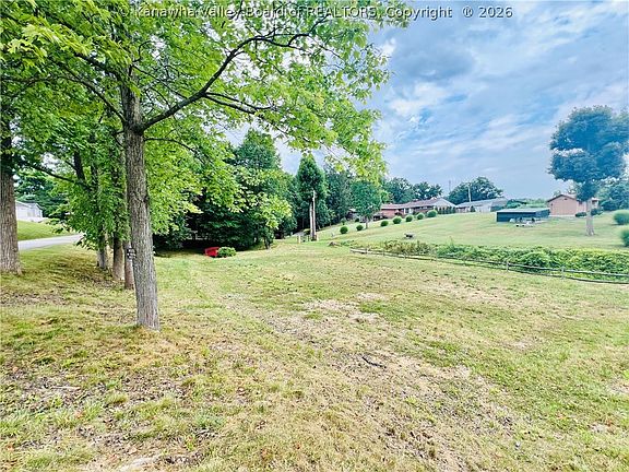 3rd image of 78 Brookwood Blvd