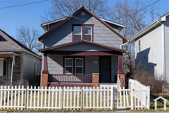 359 Clarendon Ave — Photo 48