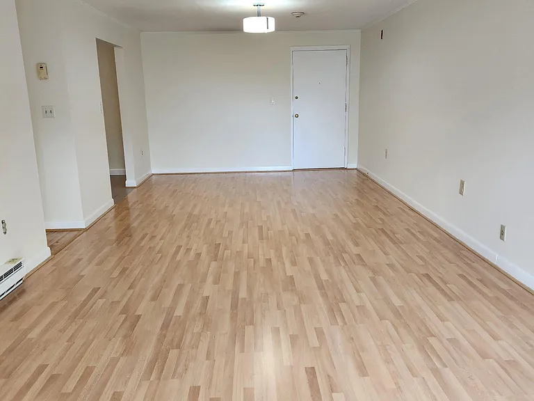 1321 Worcester Rd #405 — Photo 2