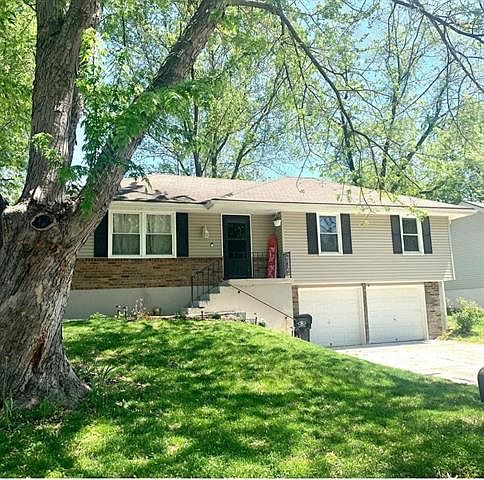 1st image of 3005 Sweet Briar Dr
