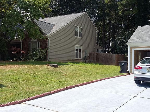 5th image of 4611 Saybrook Dr
