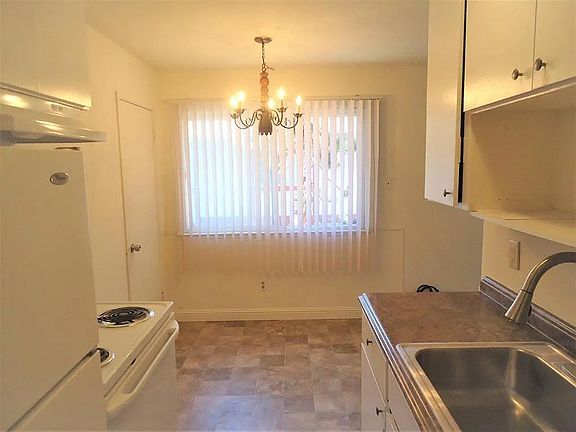 3rd image of 195 E Reed St #8