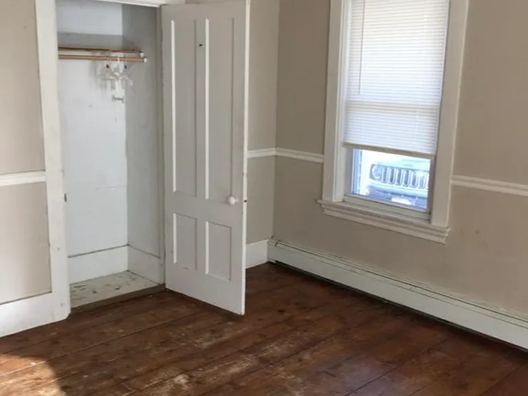 27 Pleasant St #A — Photo 10