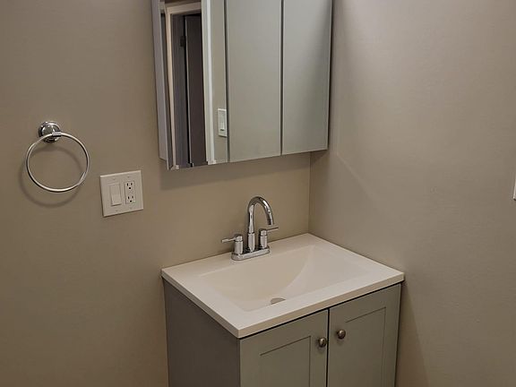 5th image of 6245 W Holbrook St #1