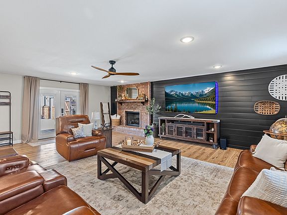 4th image of 3442 Old Mill Rd