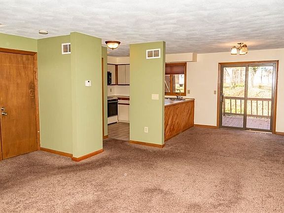 3rd image of 75 Glen Dr Suite 3D