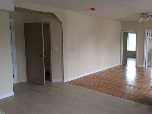 2nd image of 304 E 118th St APT 3