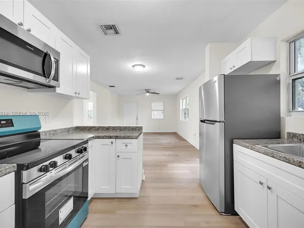 299 NW 43rd St, Miami, FL 33127