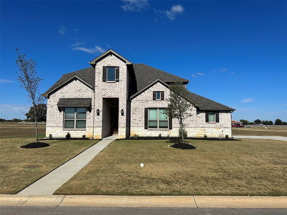 1st image of 705 Olivia Ln