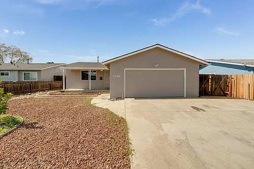 7726 Laurie Way Photo 1