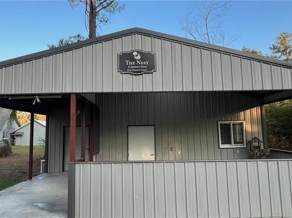 11 Johnnys Rd, Pineville, LA 71360