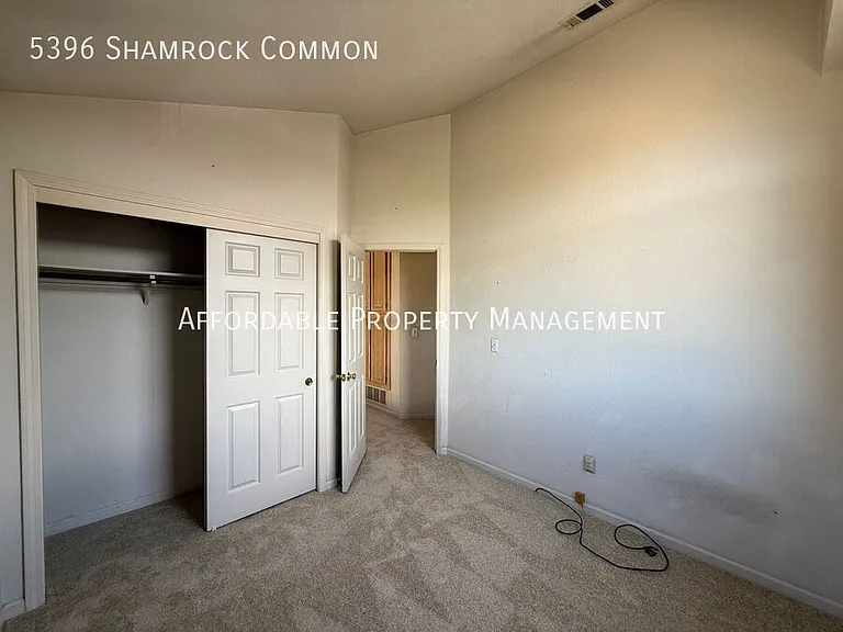 5396 Shamrock Cmn — Photo 23