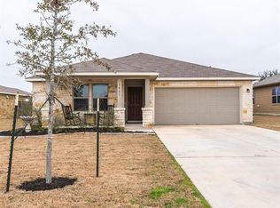 1061 Violet Ln, Kyle, TX 78640