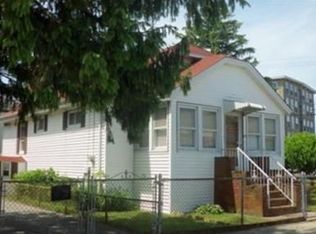 21 Reuben St, Fall River, MA 02723