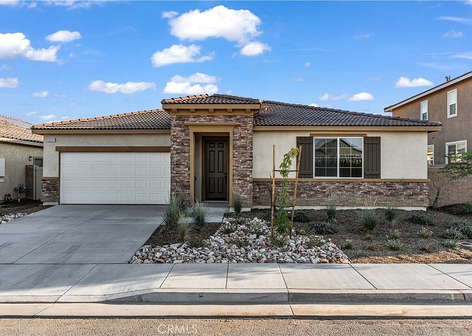 1st image of 12961 Carlsbad St