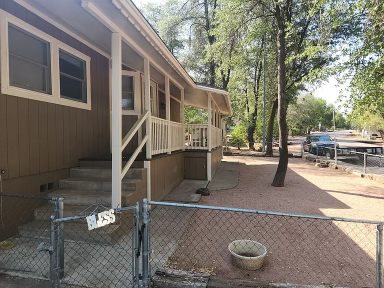1311 N Matterhorn Rd — Photo 2