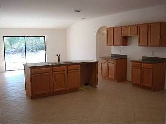 3rd image of 263 Reading Ave