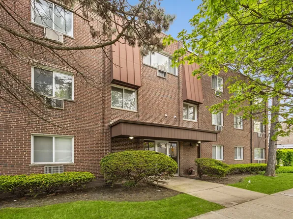 3201 W Balmoral Ave APT 301, Chicago, IL 60625