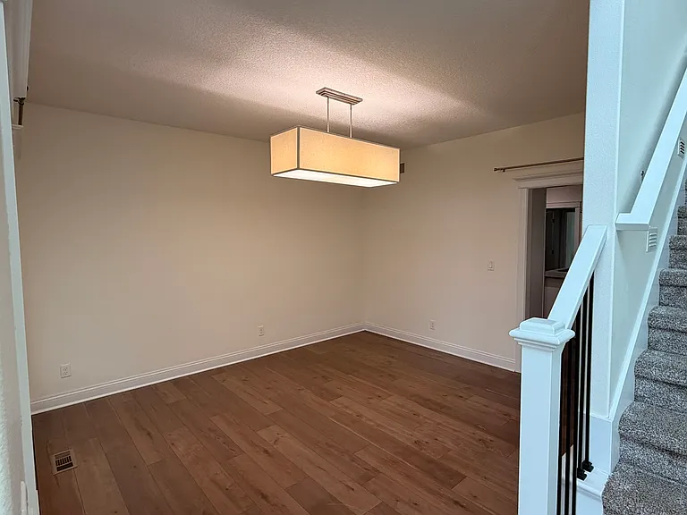 2204 SW 18th St — Photo 6