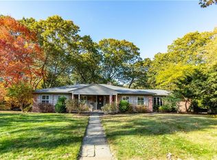 9 Tory Ln, East Greenwich, RI 02818