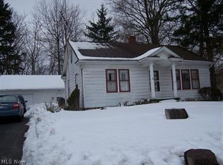 84 S Ridge Rd E, Geneva, OH 44041