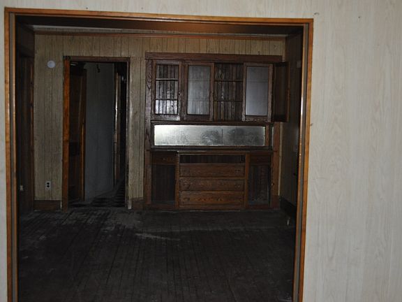 5th image of 531 N Trumbull Ave