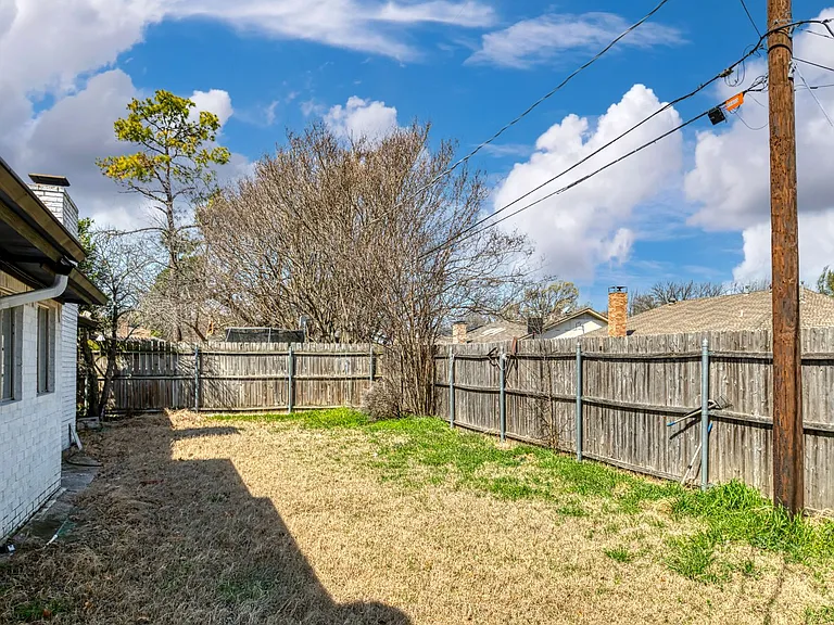 5603 Fireside Dr — Photo 32