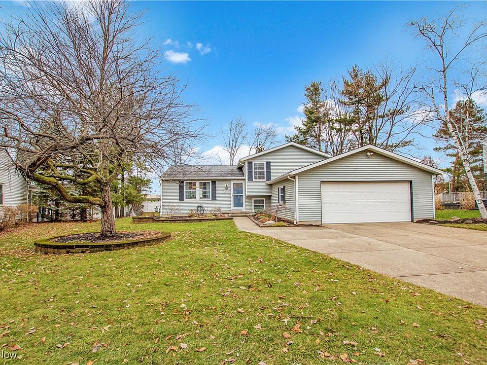 1st image of 15724 Sassafras Dr