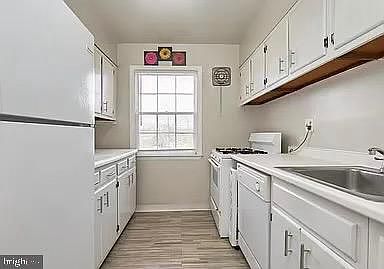 3rd image of 9483 Fairfax Blvd APT 303