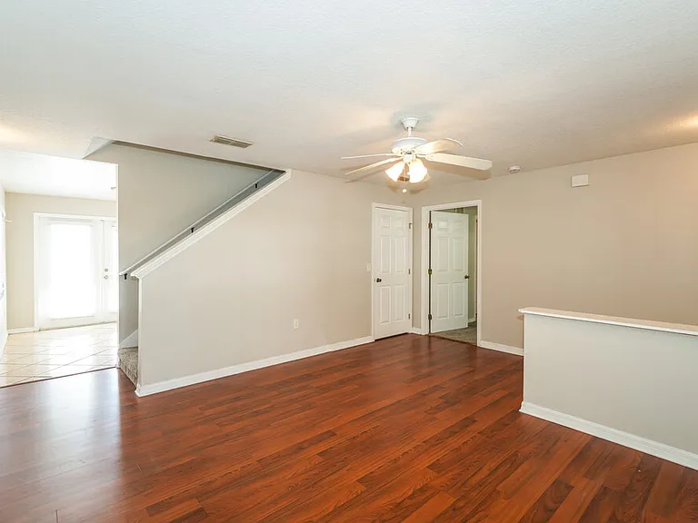 10334 Summerview Cir — Photo 5