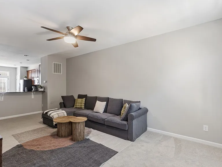 13842 Winmau Ln — Photo 24