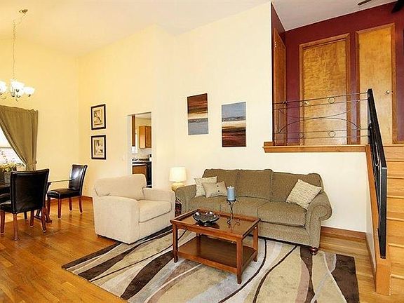 4th image of 3324 Greencrest Ct