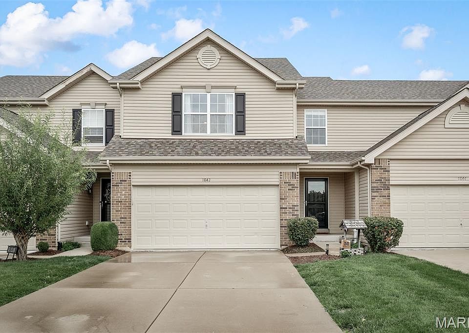 1st image of 1842 Sterling Oaks Dr
