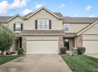 1842 Sterling Oaks Dr, Saint Peters, MO 63376