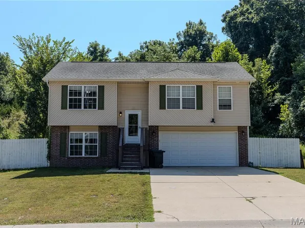 121 Valley Way, Saint Robert, MO 65584