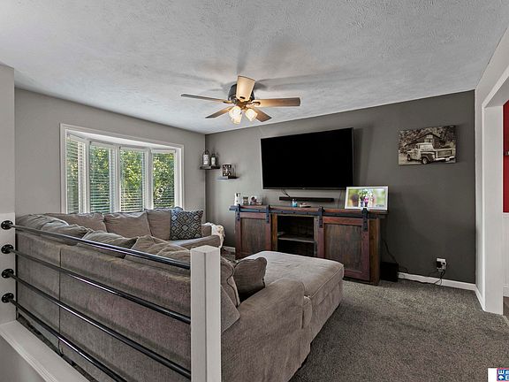 4th image of 4633 Hallcliffe Rd