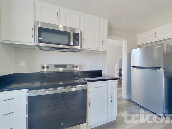 5th image of 2819 Filbert St