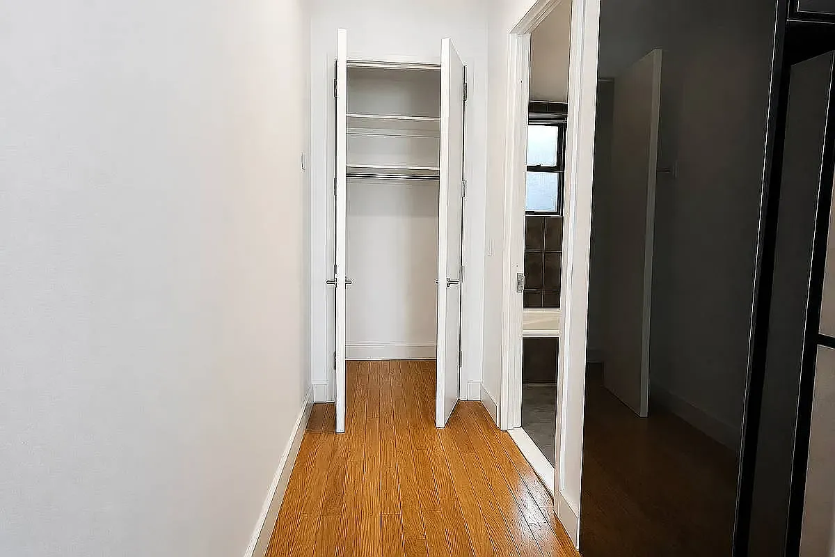 252 Schenectady Avenue — Photo 4