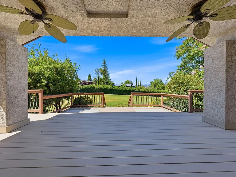 1484 Saint Andrews Dr — Photo 30